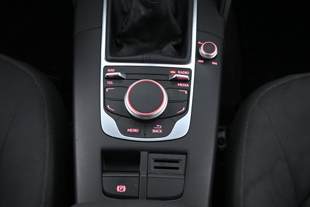 AUDI A3 2015
