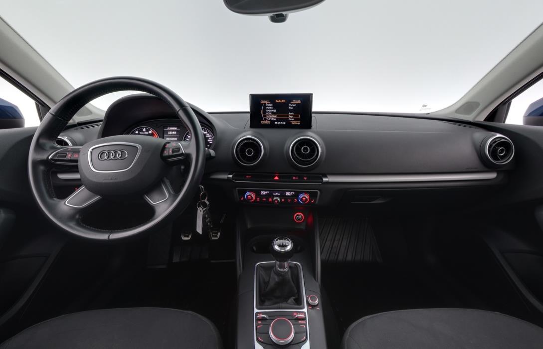 AUDI A3 2015