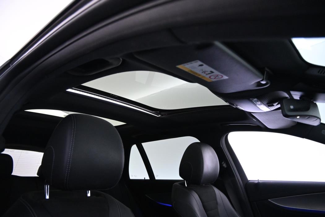 MERCEDES-BENZ E 2017