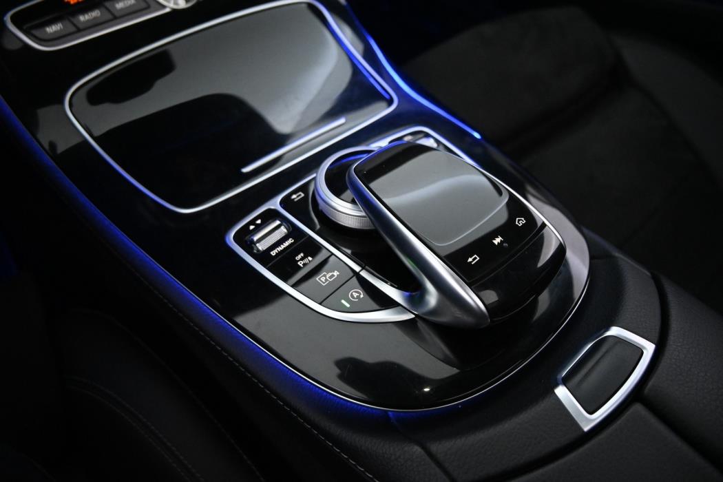 MERCEDES-BENZ E 2017