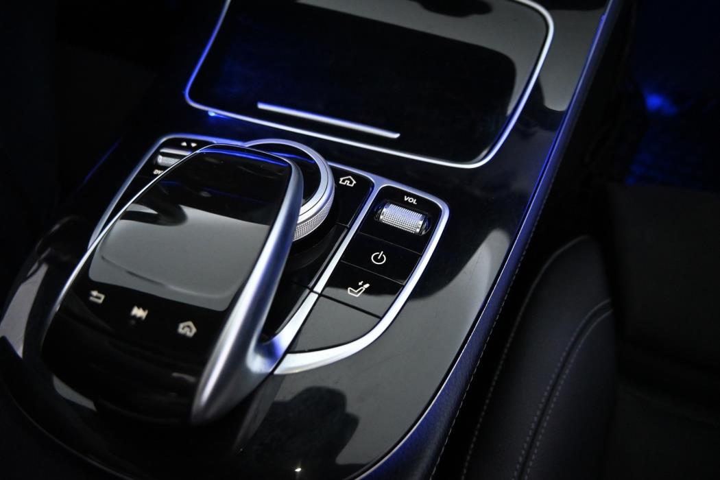 MERCEDES-BENZ E 2017