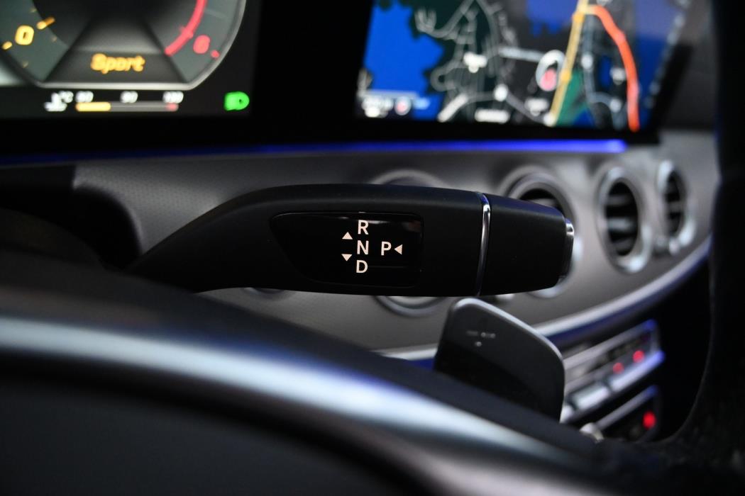 MERCEDES-BENZ E 2017