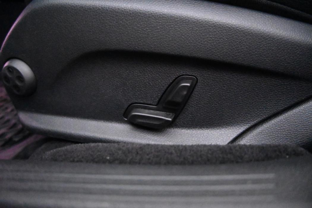 MERCEDES-BENZ E 2017