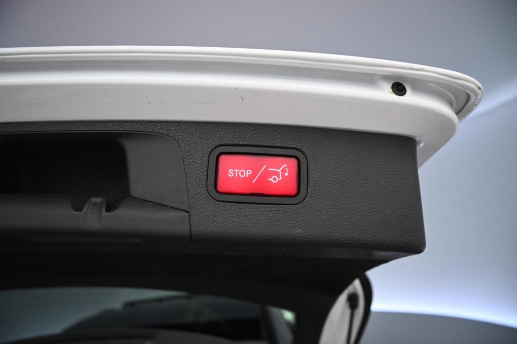 MERCEDES-BENZ E 2017