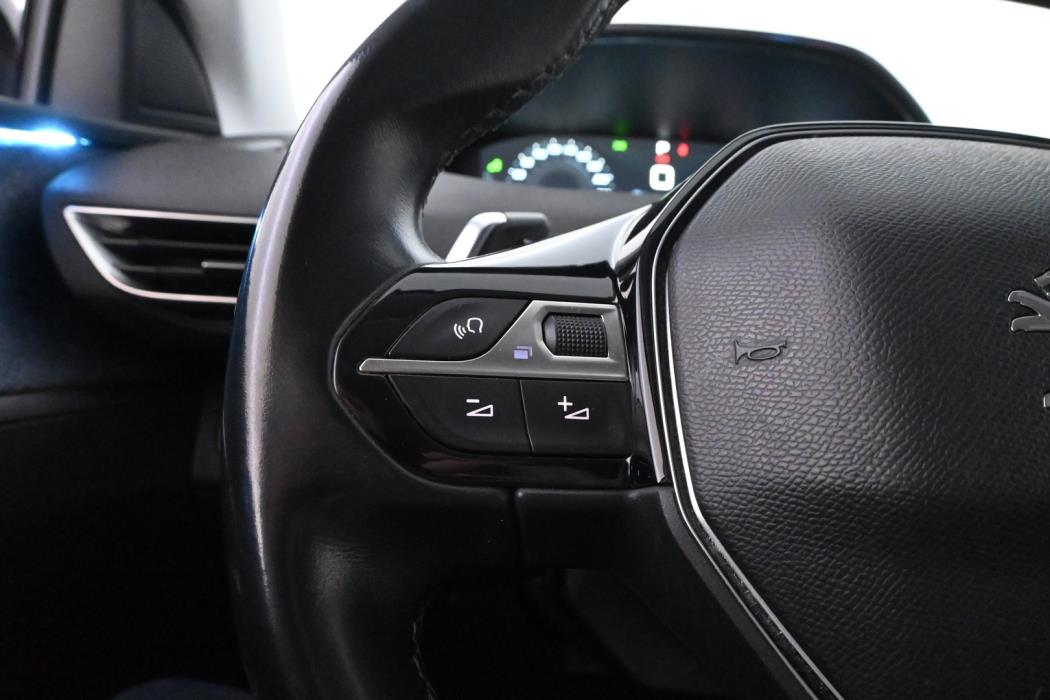 PEUGEOT 5008 2019