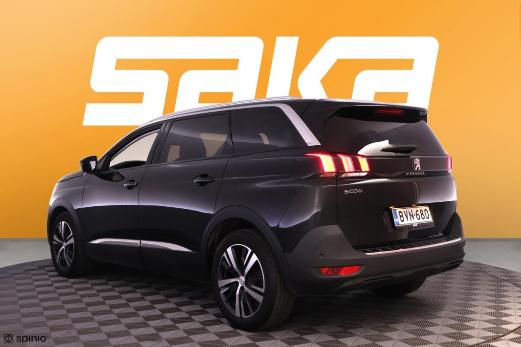 PEUGEOT 5008 2019