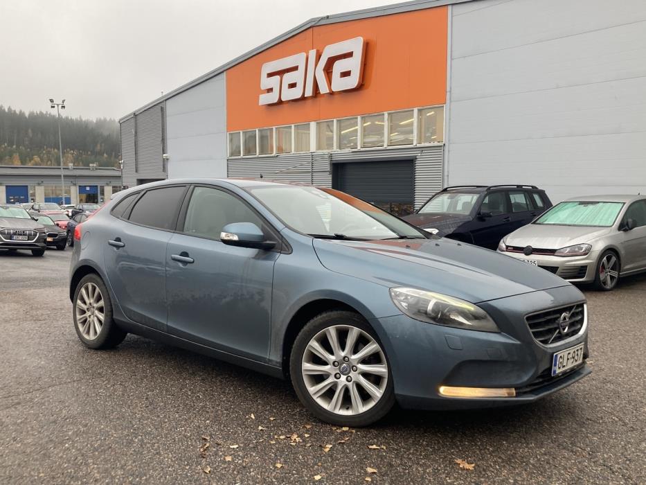 VOLVO V40 2014