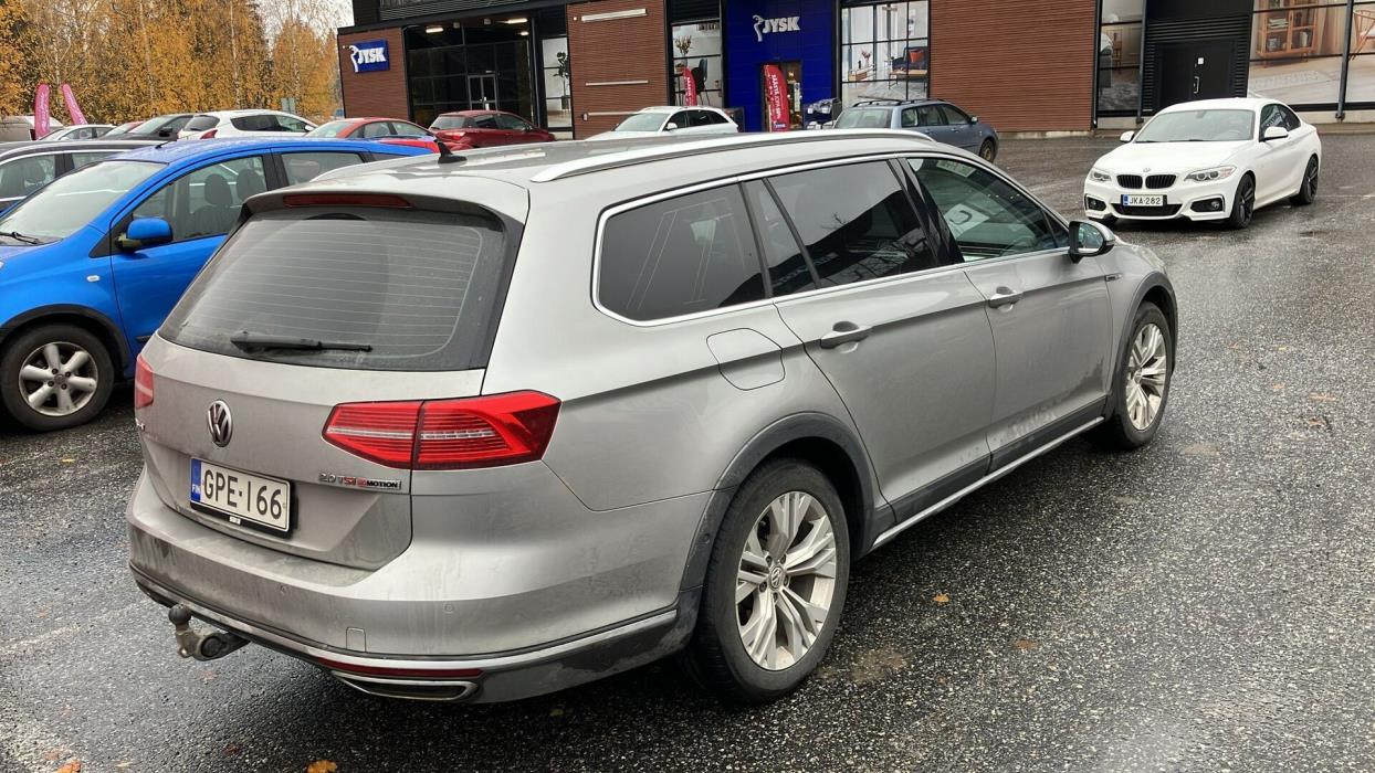 VOLKSWAGEN Passat 2016