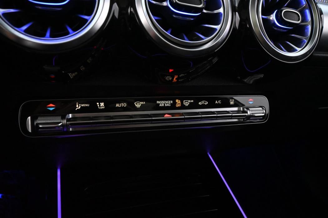 MERCEDES-BENZ EQB 2022