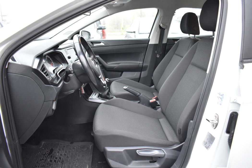 VOLKSWAGEN Polo 2021