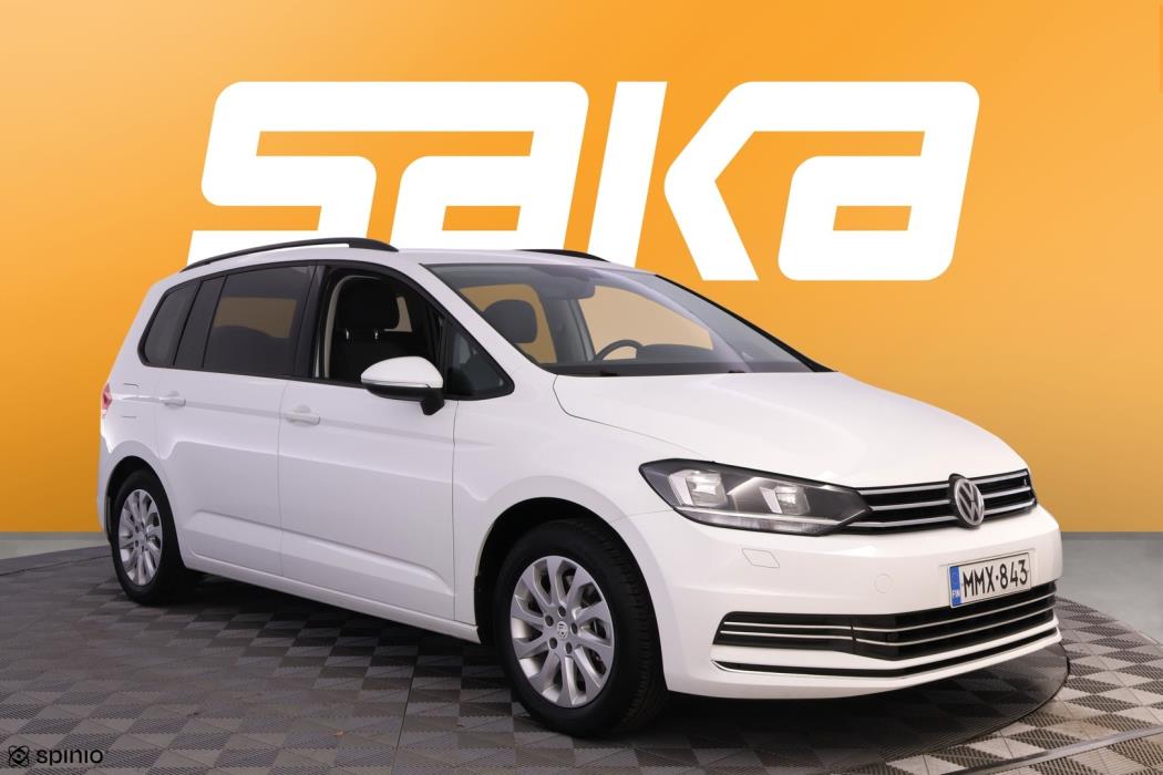 VOLKSWAGEN Touran 2016