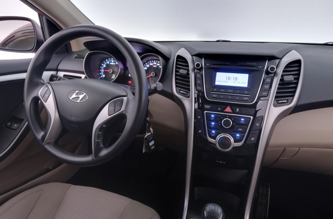 HYUNDAI I30 2015