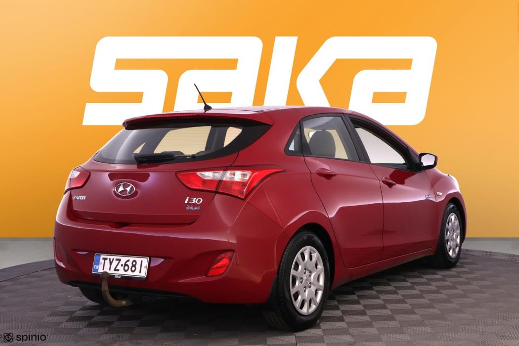 HYUNDAI I30 2015
