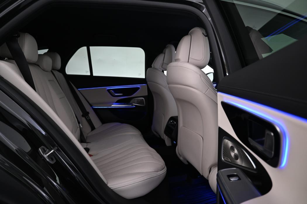 MERCEDES-BENZ E 2025