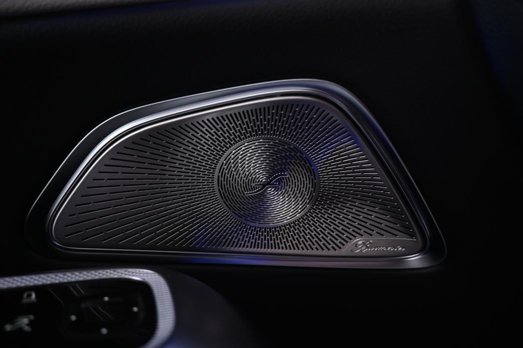 MERCEDES-BENZ E 2025