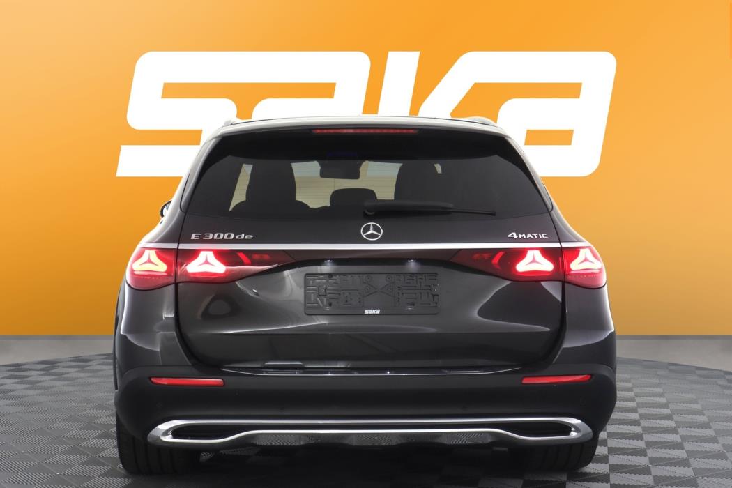 MERCEDES-BENZ E 2025