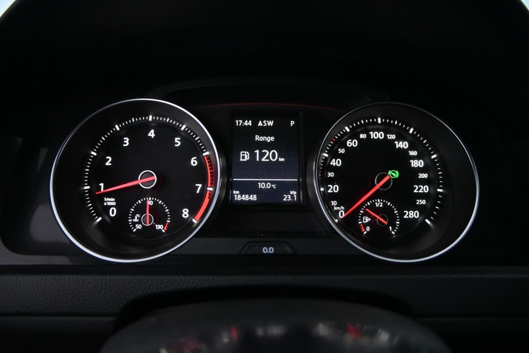 VOLKSWAGEN Golf 2014