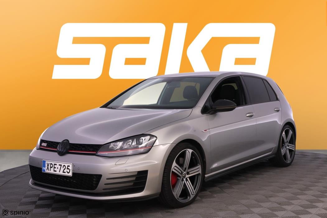 VOLKSWAGEN Golf 2014