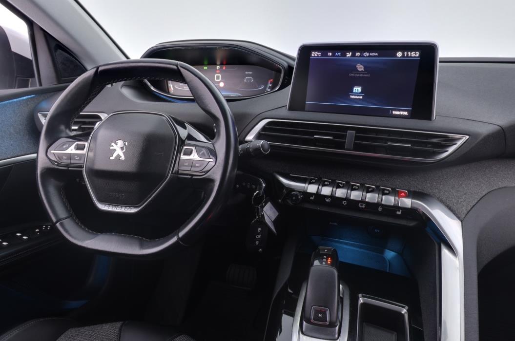 PEUGEOT 5008 2018