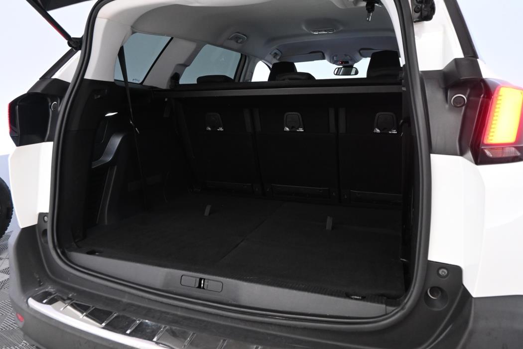 PEUGEOT 5008 2018