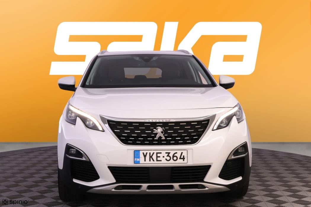 PEUGEOT 5008 2018