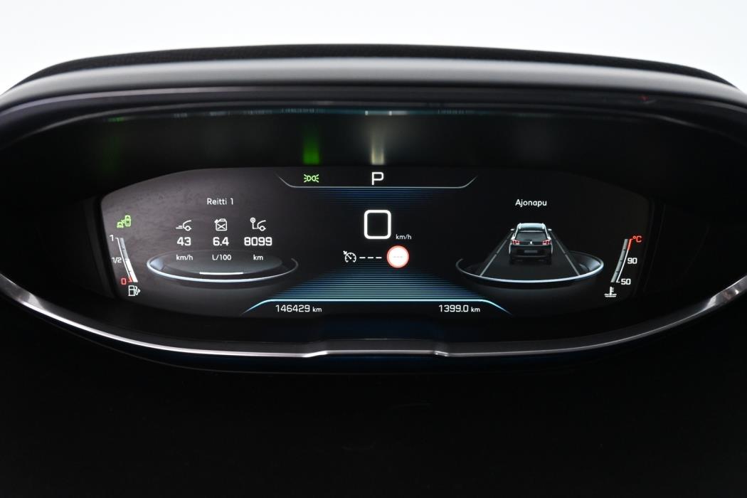 PEUGEOT 5008 2018