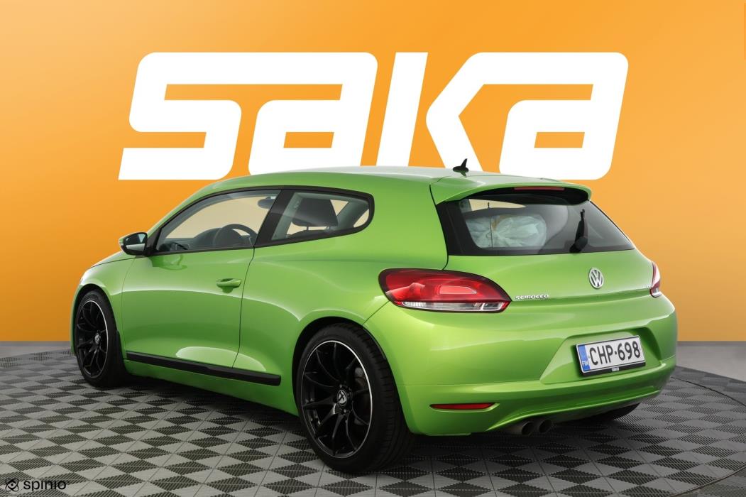 VOLKSWAGEN Scirocco 2011