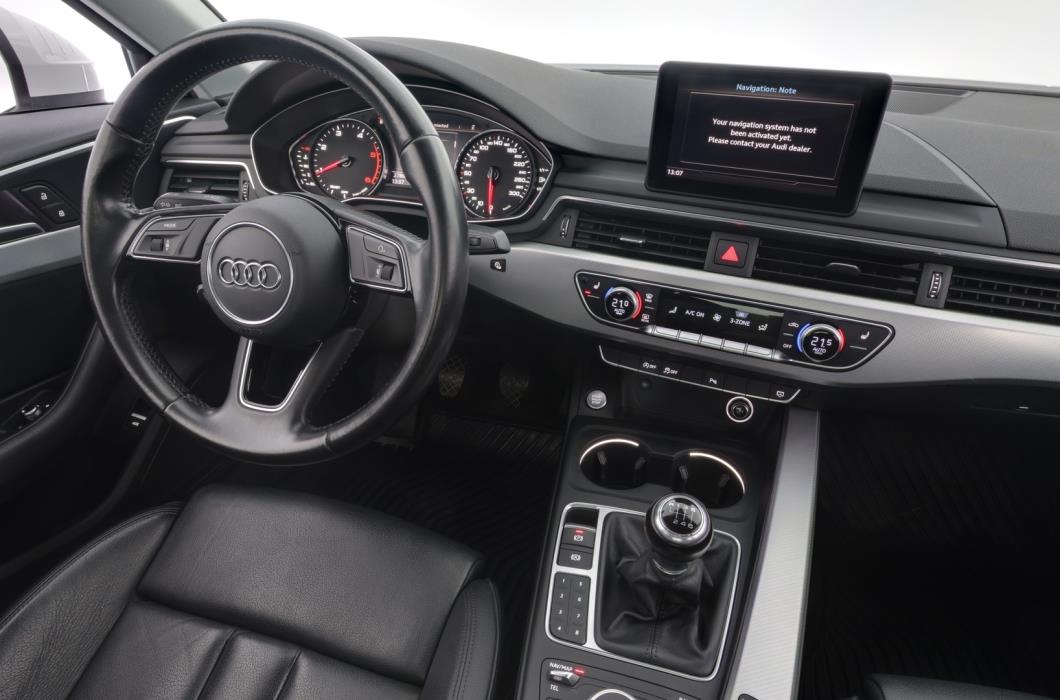 AUDI A4 2016
