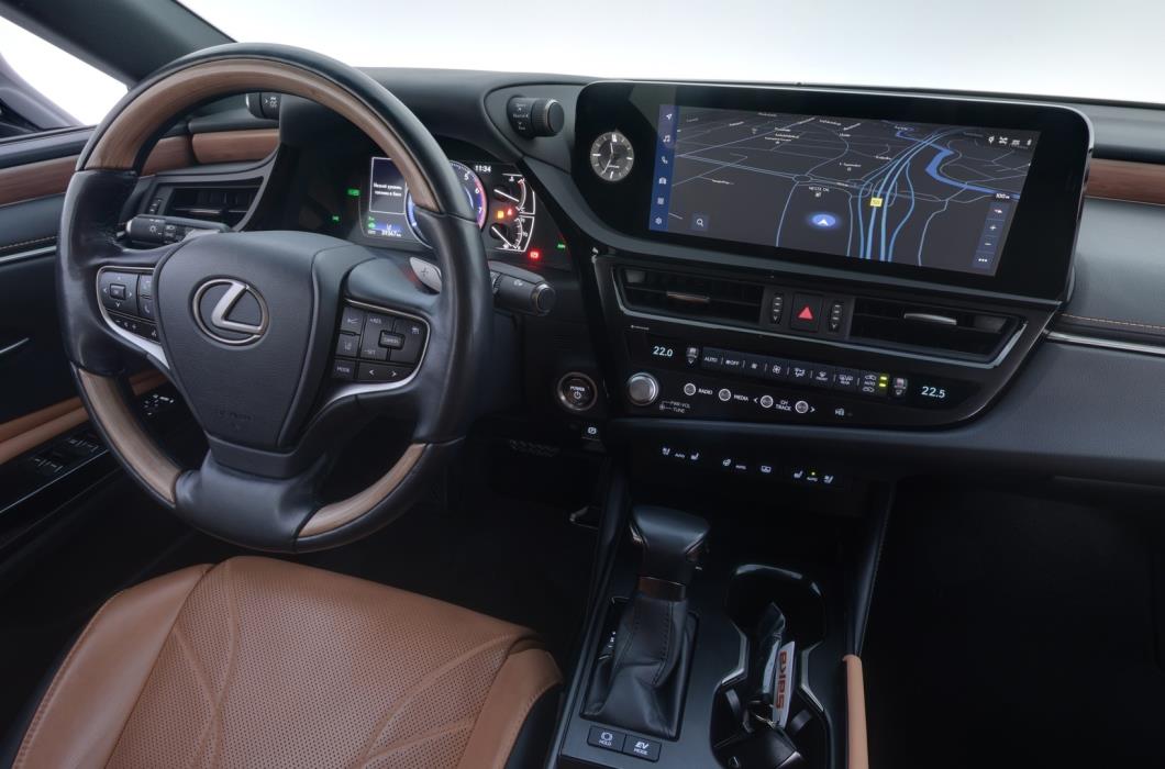 LEXUS ES300 2023