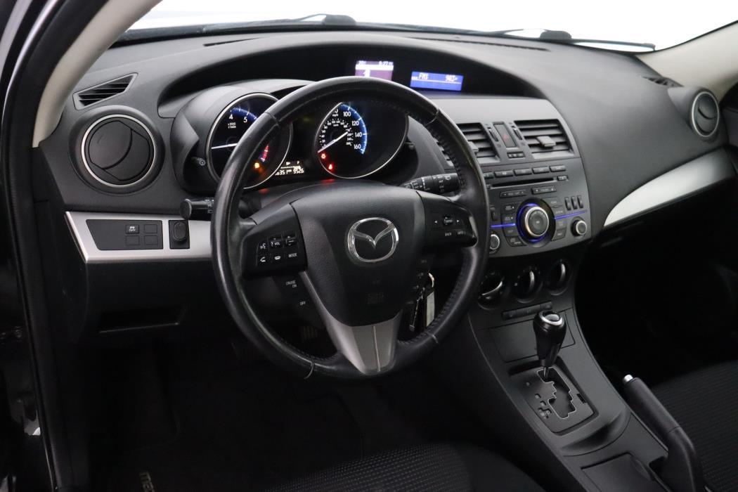 MAZDA 3 2012