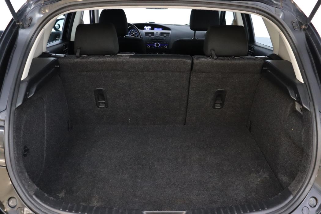 MAZDA 3 2012