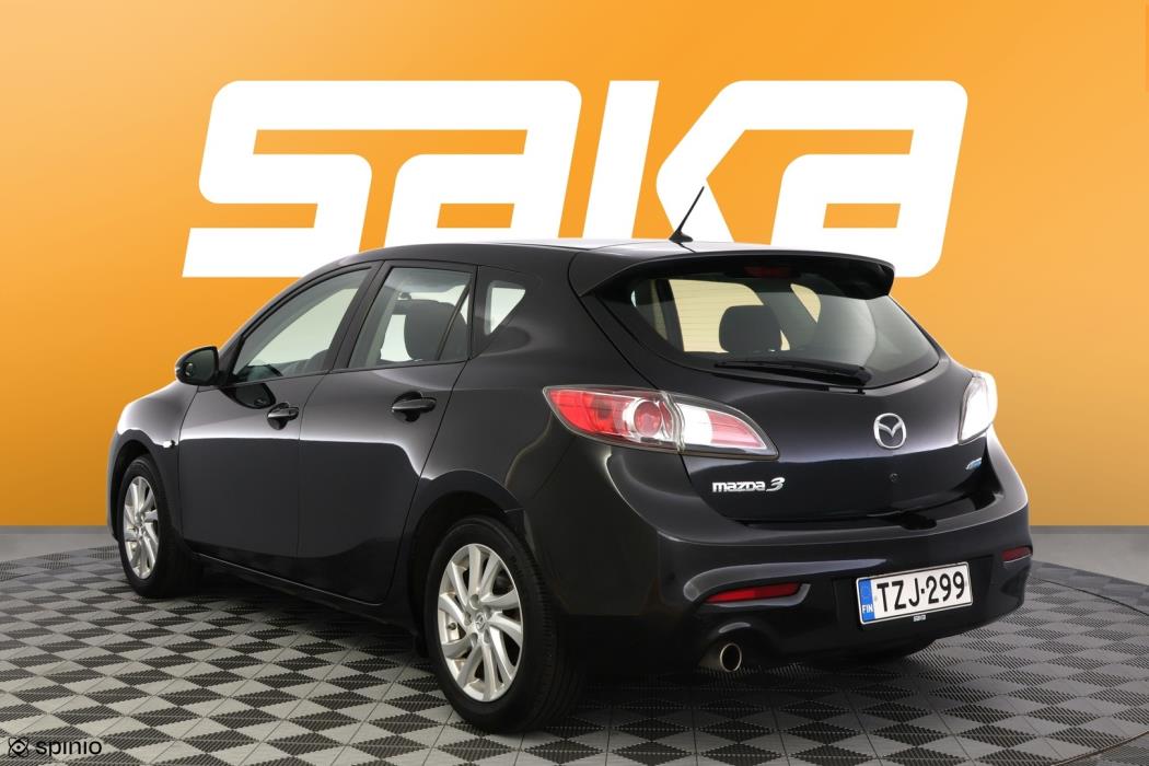 MAZDA 3 2012