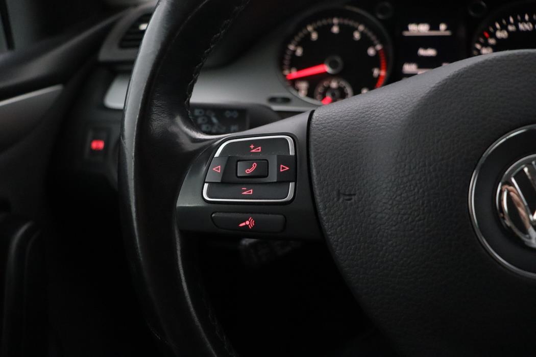 VOLKSWAGEN Passat CC 2010