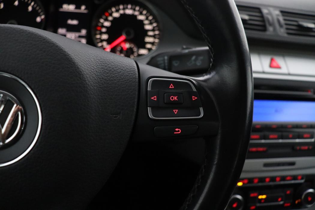 VOLKSWAGEN Passat CC 2010