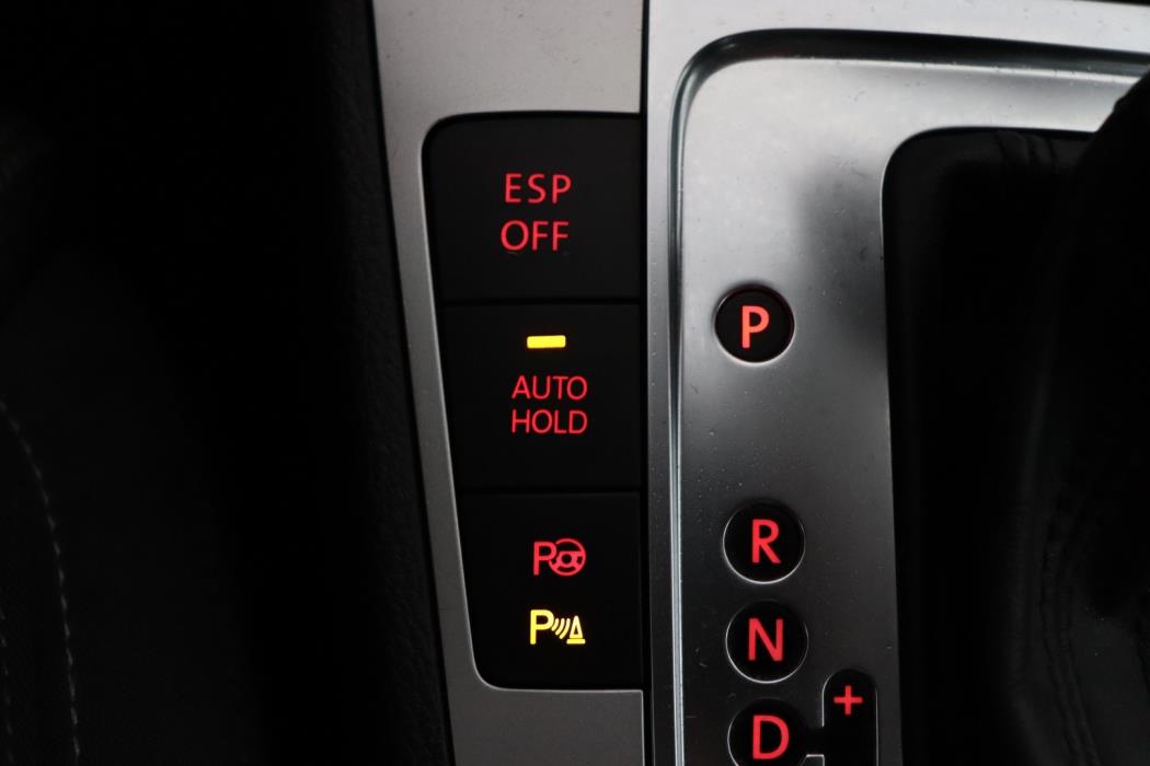 VOLKSWAGEN Passat CC 2010