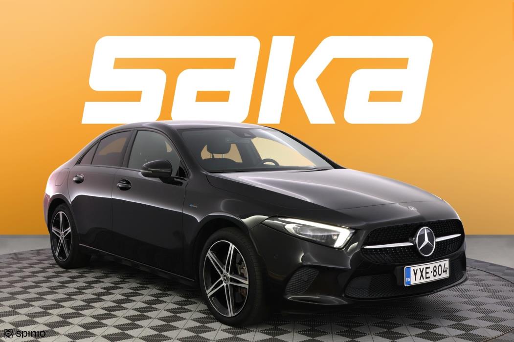 MERCEDES-BENZ A 2020