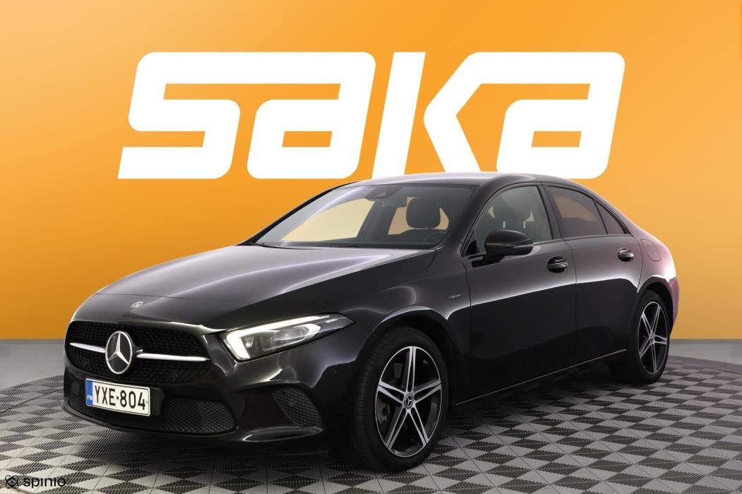 MERCEDES-BENZ A 2020