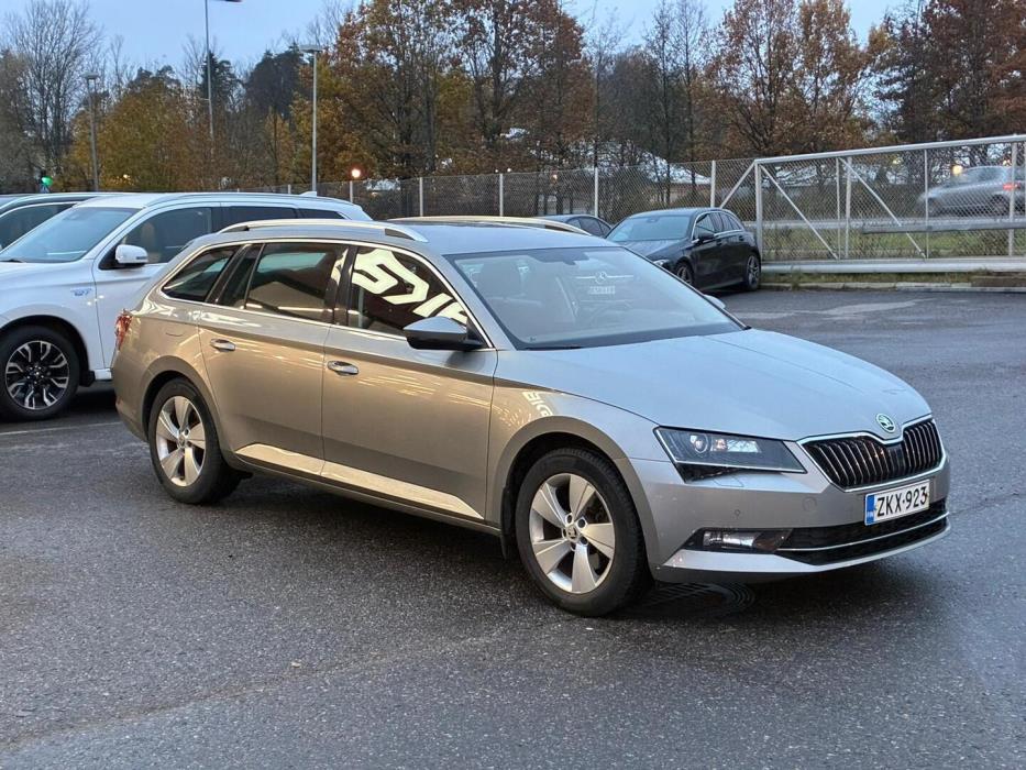 SKODA Superb 2017