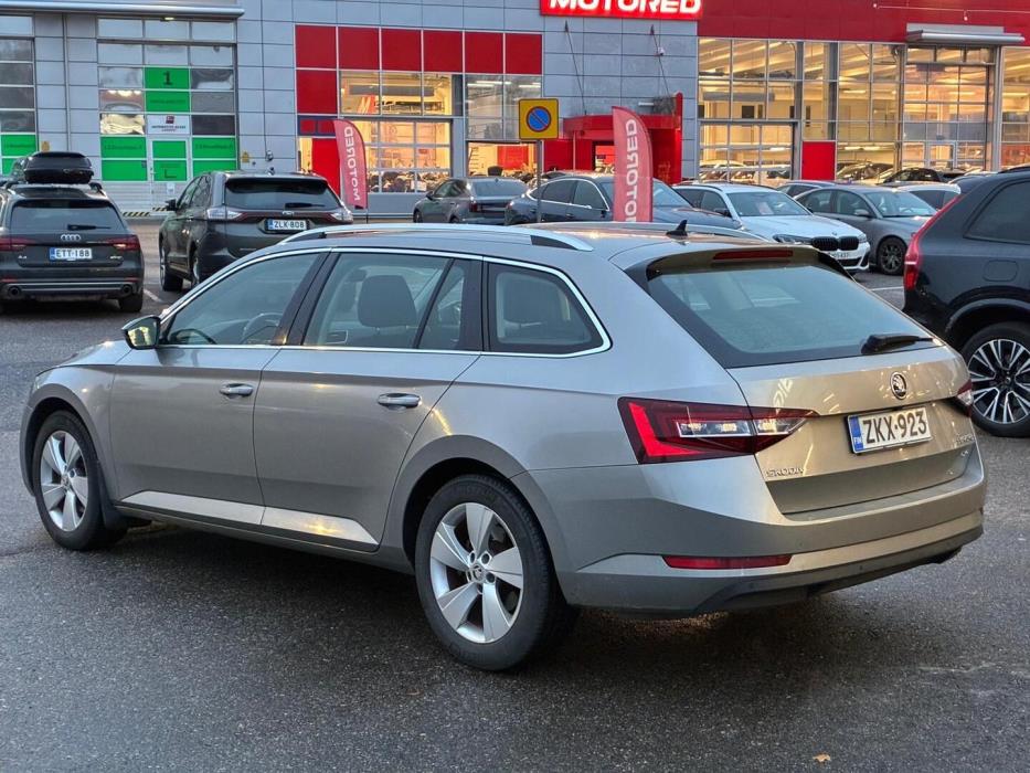 SKODA Superb 2017