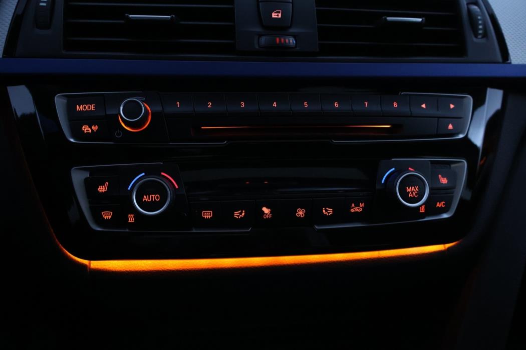 BMW 330 2017