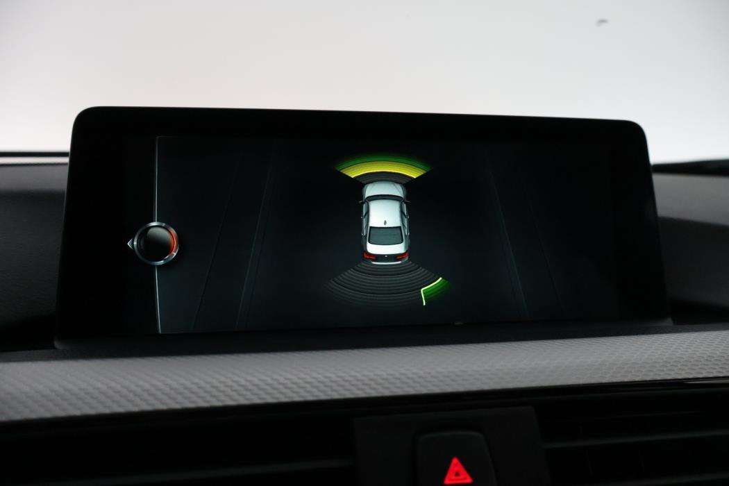 BMW 330 2017