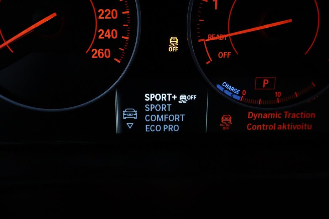BMW 330 2017