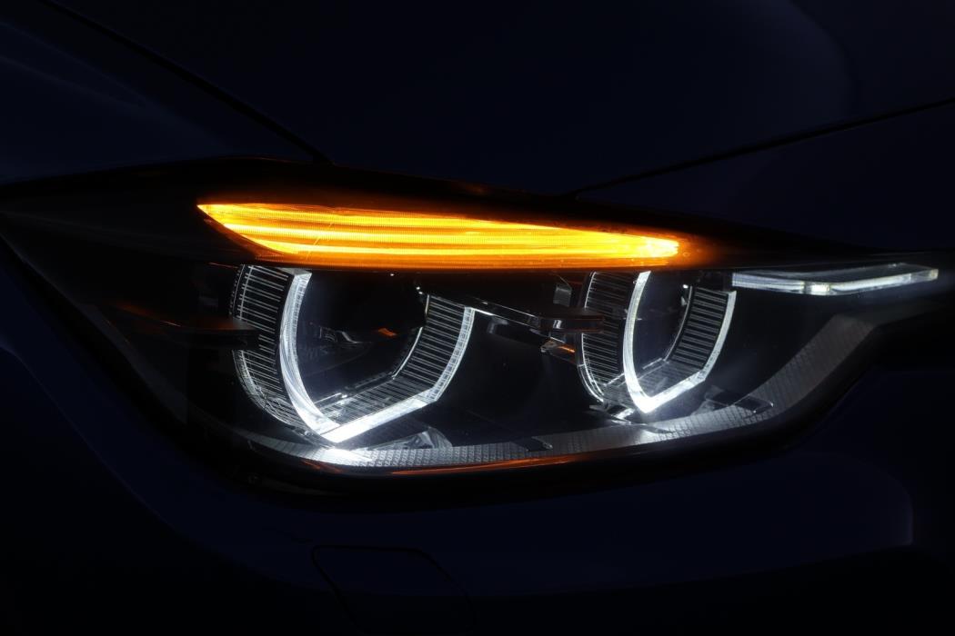 BMW 330 2017