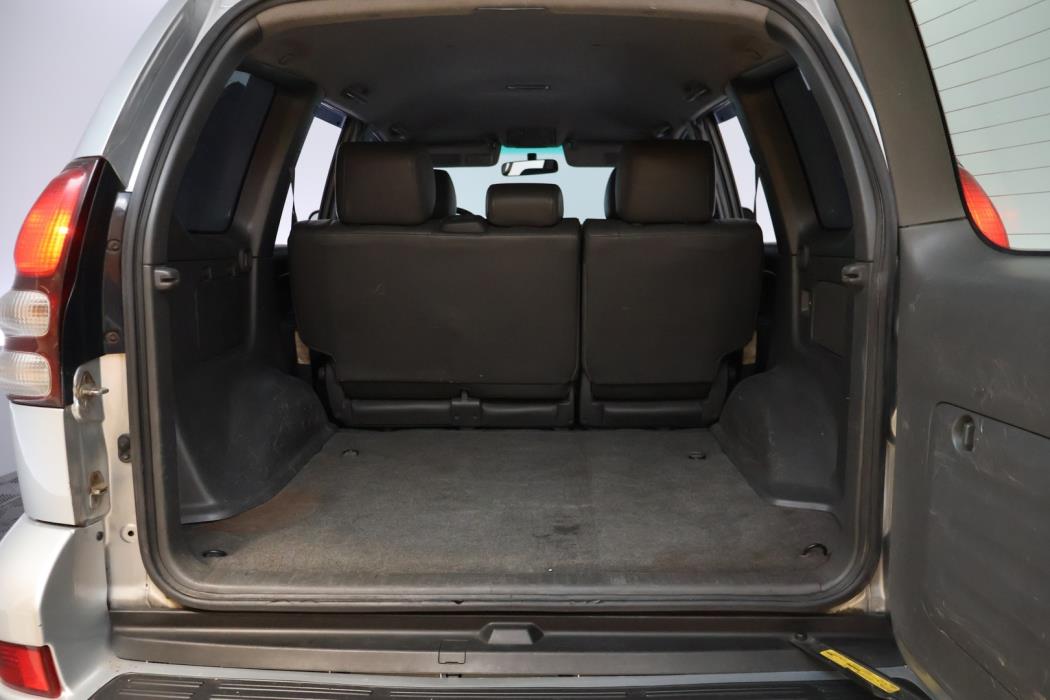 TOYOTA Land Cruiser 2006