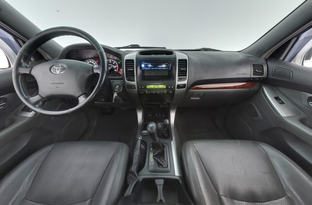 TOYOTA Land Cruiser 2006