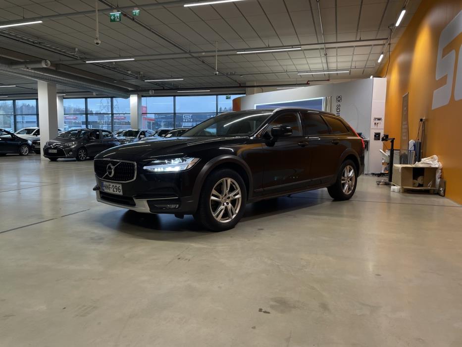 VOLVO V90 Cross Country 2019