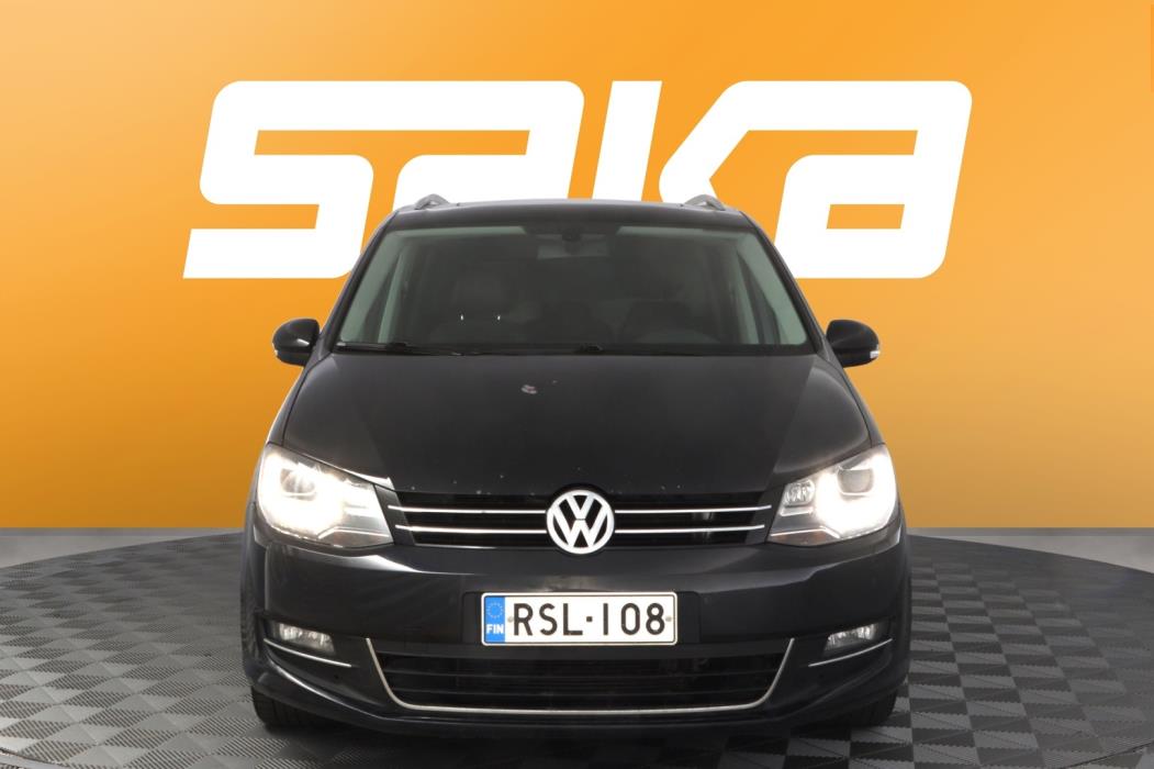 VOLKSWAGEN Sharan 2012