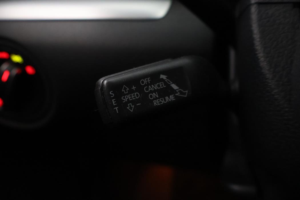 VOLKSWAGEN Sharan 2012