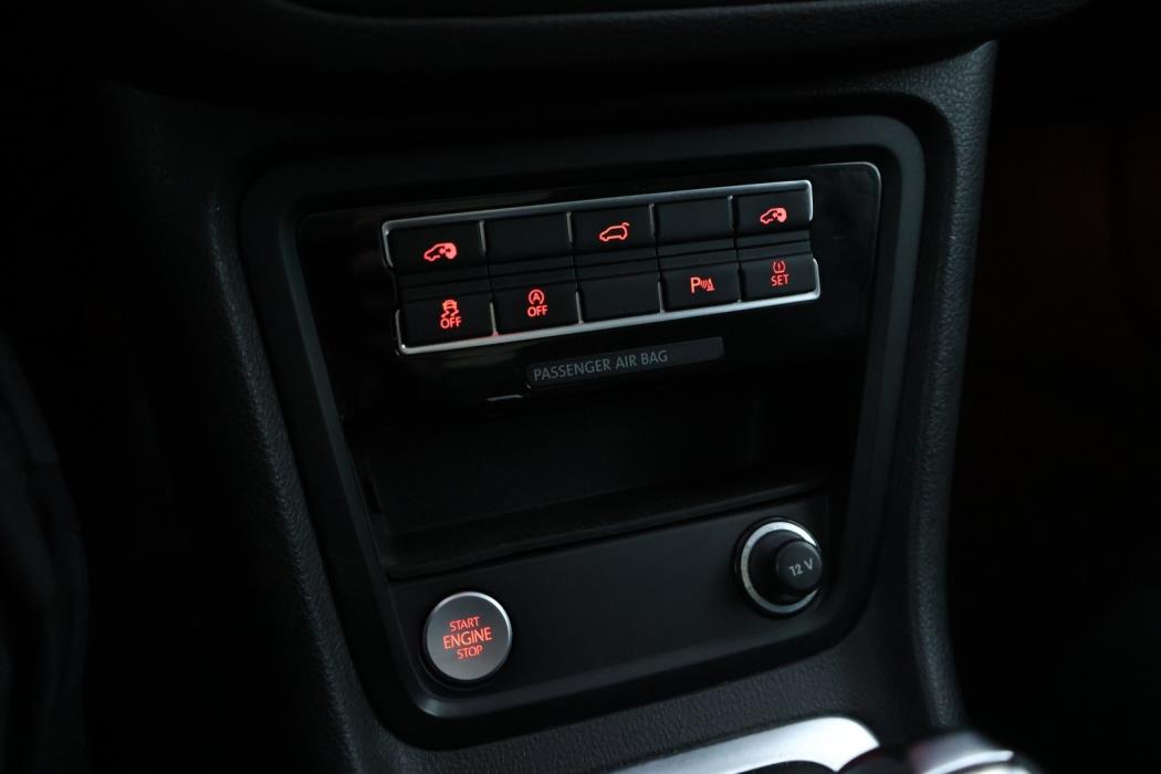 VOLKSWAGEN Sharan 2012