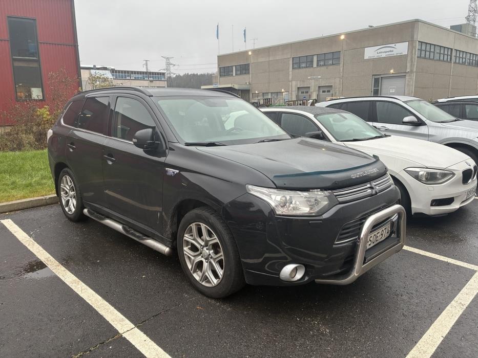 MITSUBISHI OUTLANDER PHEV 2014